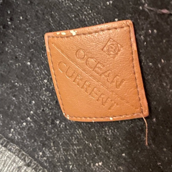 Ocean Current Black and Burgandy Sweatshirt - Picture 5 of 6